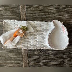NWT MudPieWhite Ceramic Bunny Serving Tray